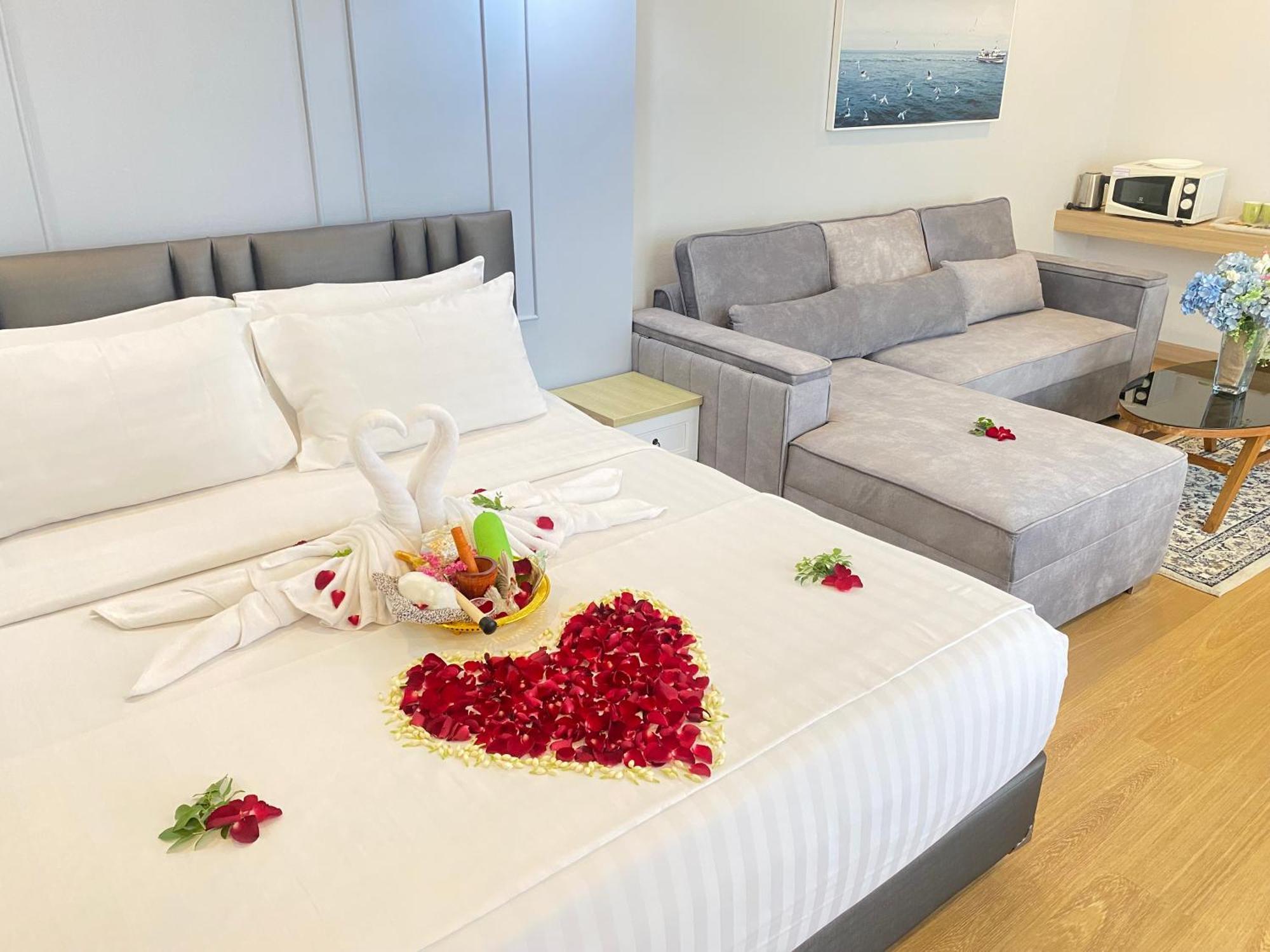 La Riva Boutique Hotel Кампхэнгпхет Экстерьер фото